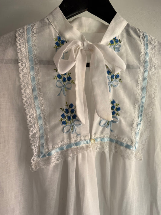 Vintage Shirt with Embroidery and Lace