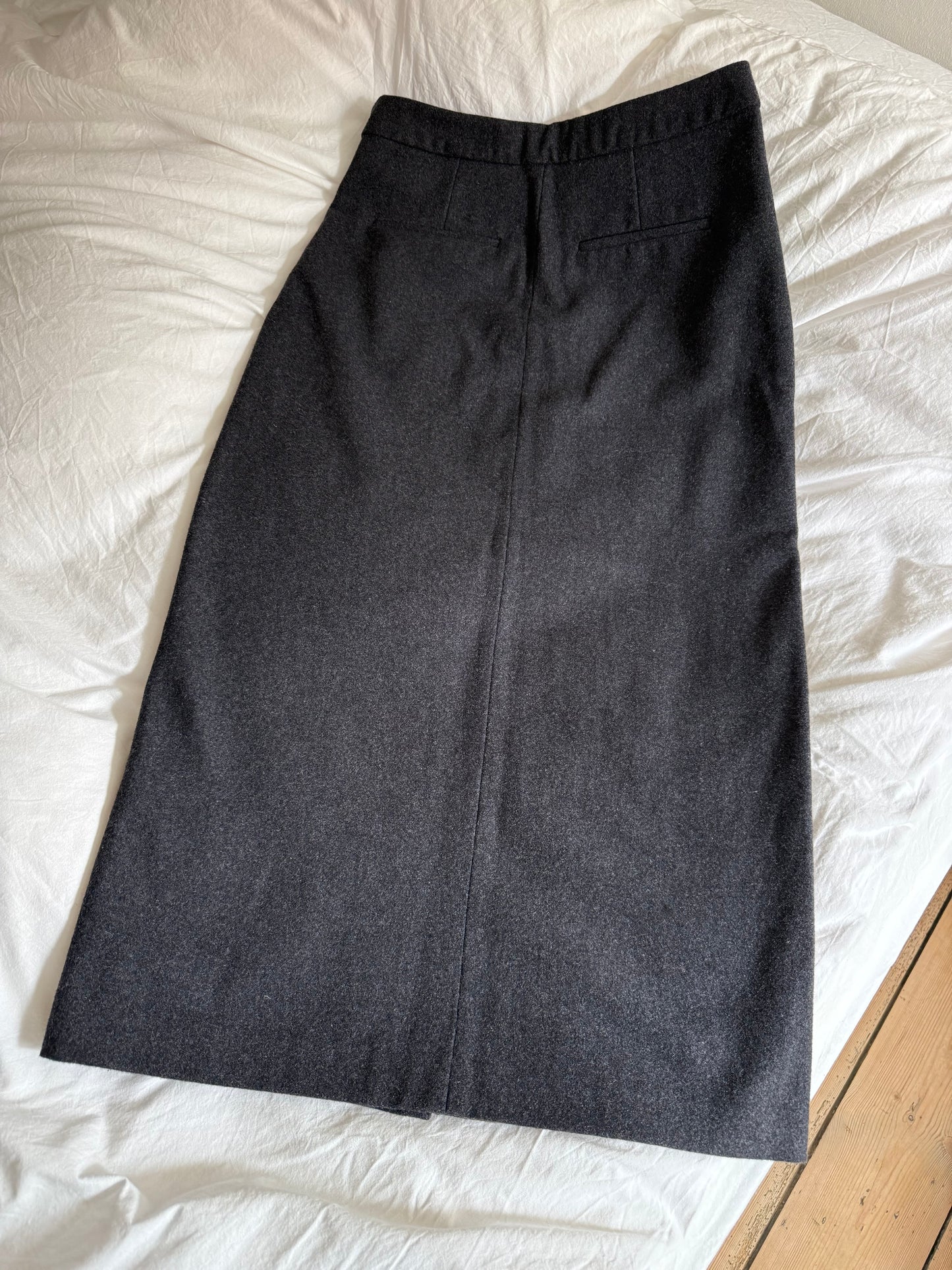 MSCH x Cecilie Haugaard Pencil Skirt in Grey