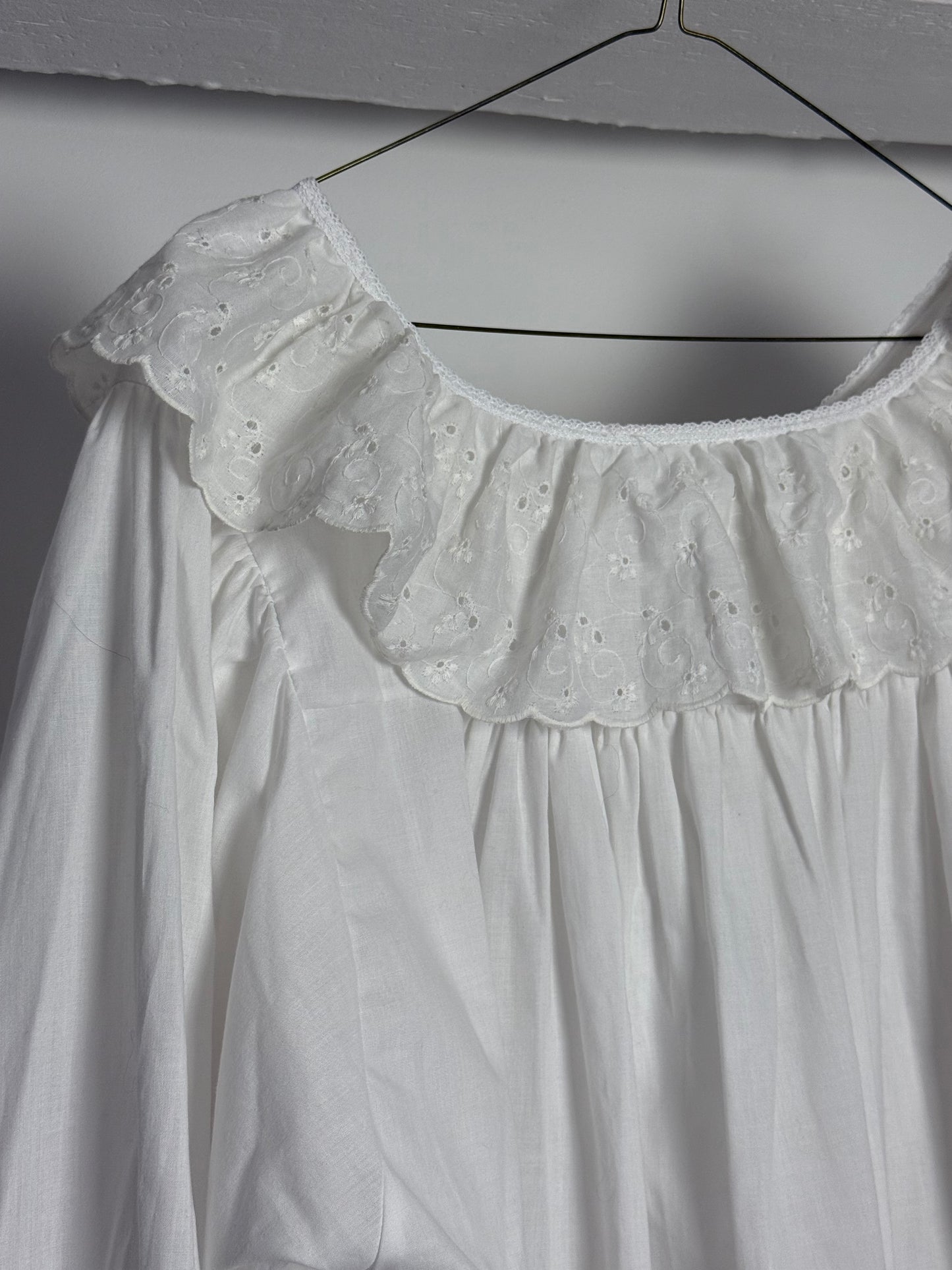 Romantic Vintage White Cotton Smock Dress with Broderie Anglaise Collar and Satin Ribbon Tie