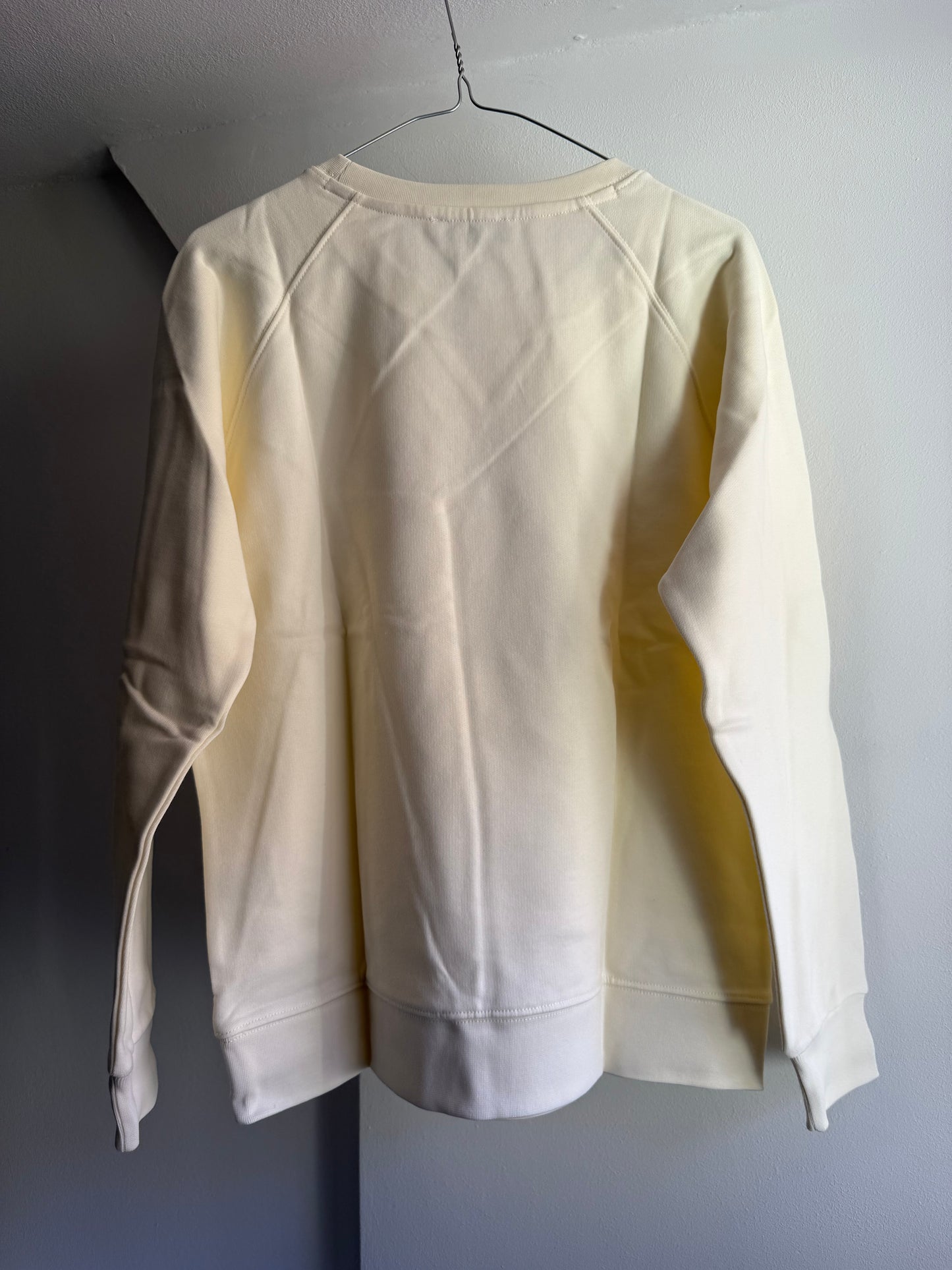 RIKA “Kiss” Sweatshirt
