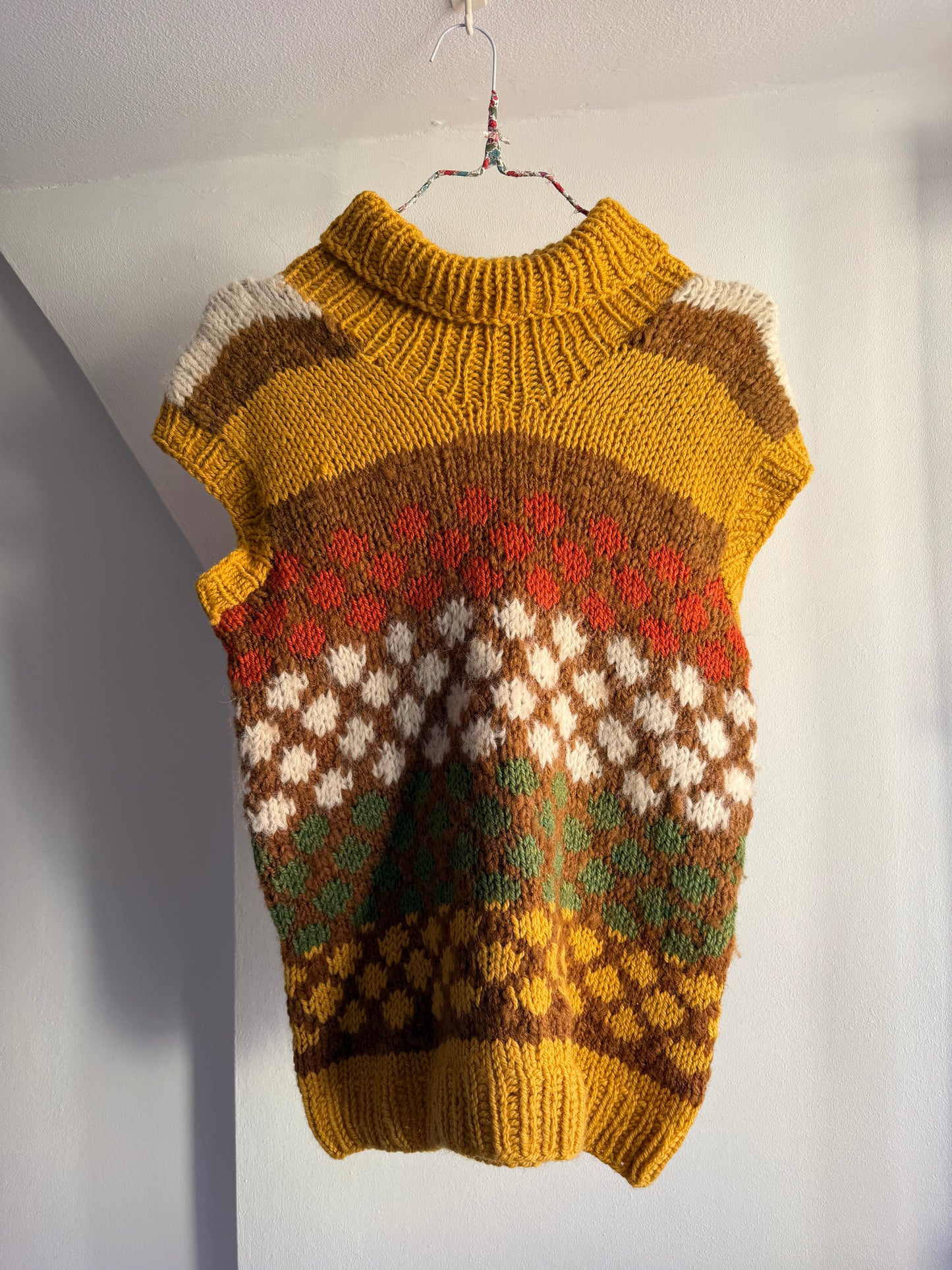 Rare Vintage Autumn Turtleneck Vest