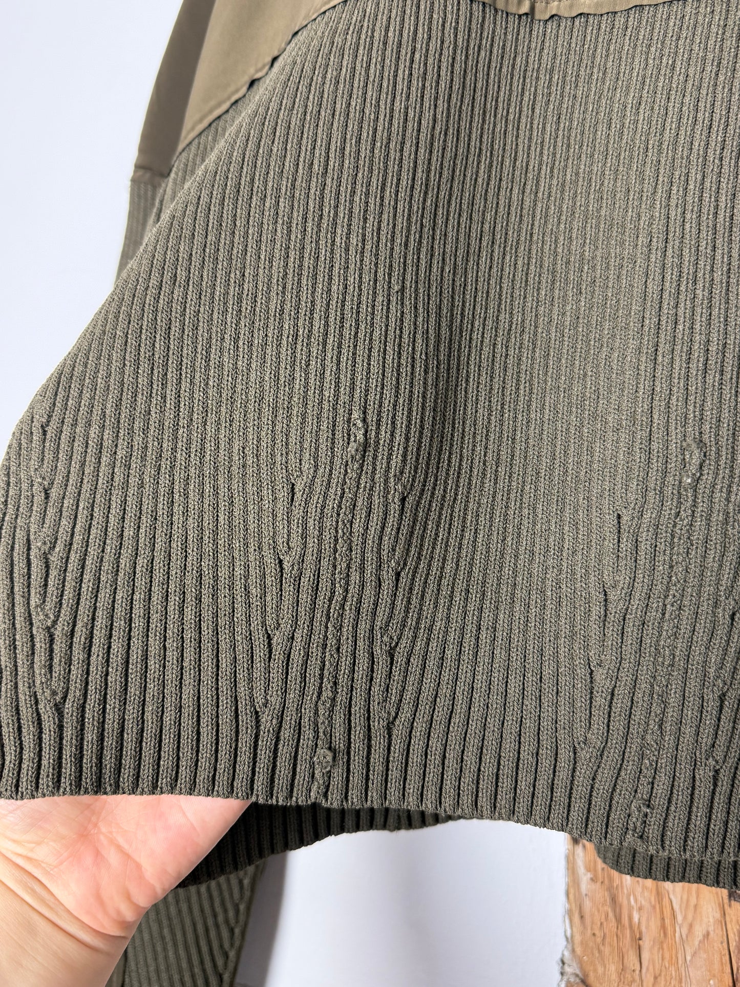 Bumber Sweater in Thick Material