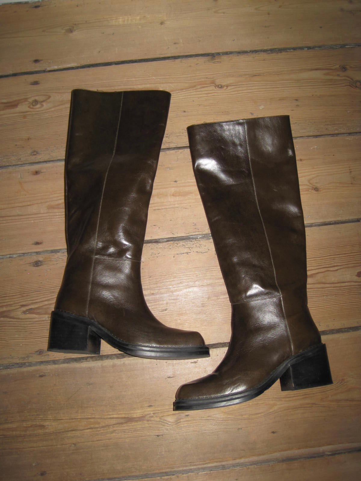 Rabens Saloner Knee High Leather Boots