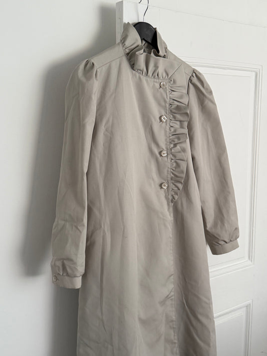 Vintage Beige Ruffle Collar Long Coat