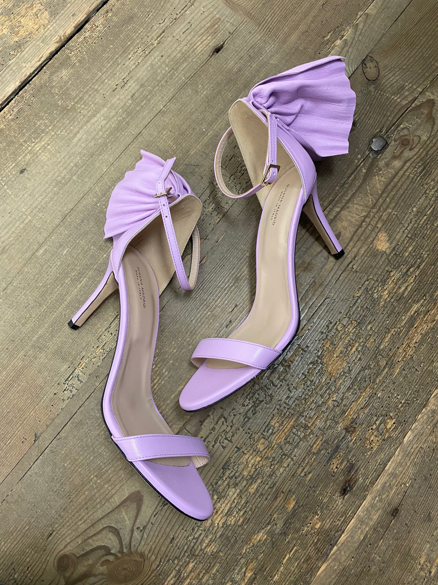 Susana Madrid Heels With Wing Details