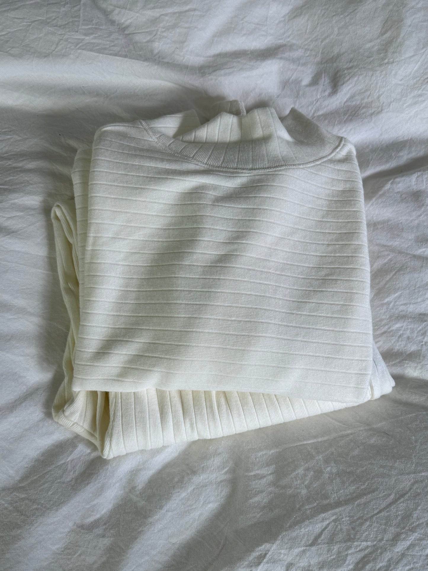 Relaxed Ribbed Donna Karan Set with Trousers and Sweater