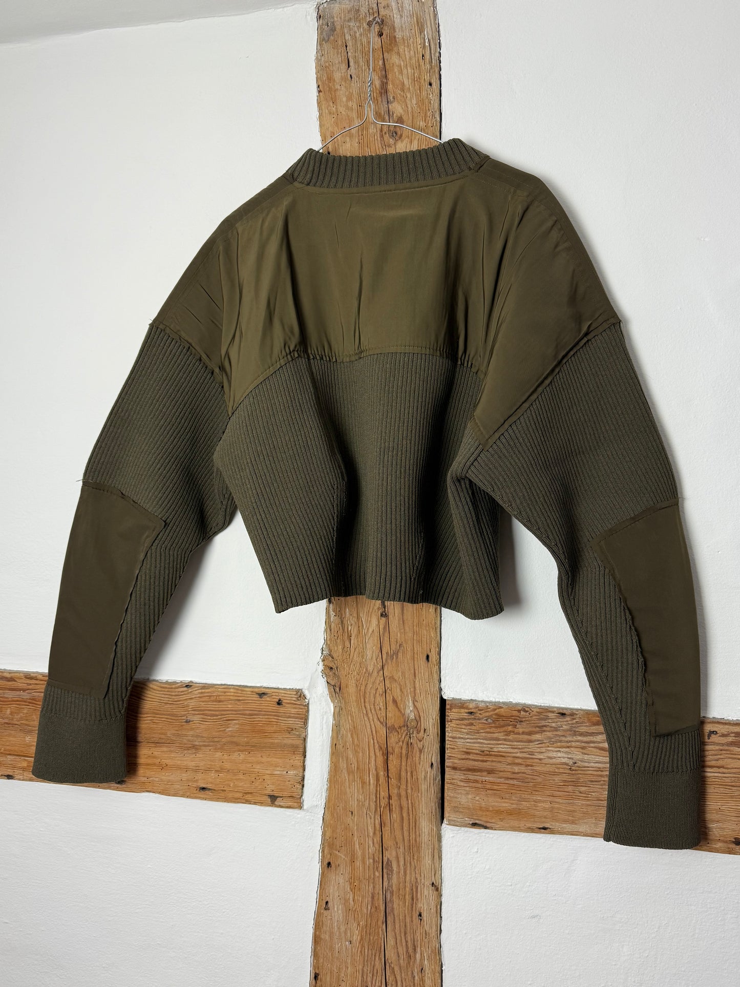 Bumber Sweater in Thick Material