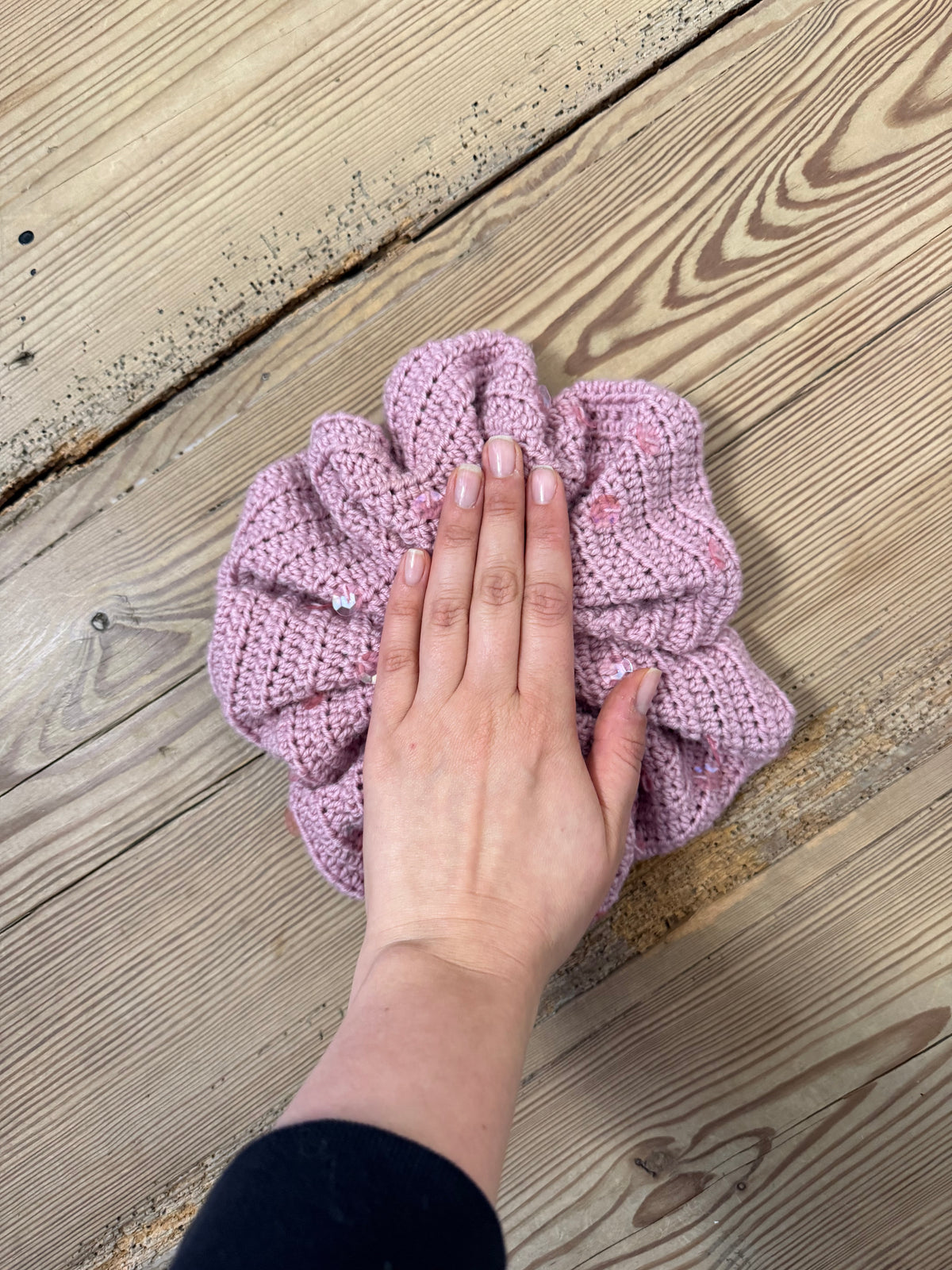 Knitted Hair Piece with Sequins