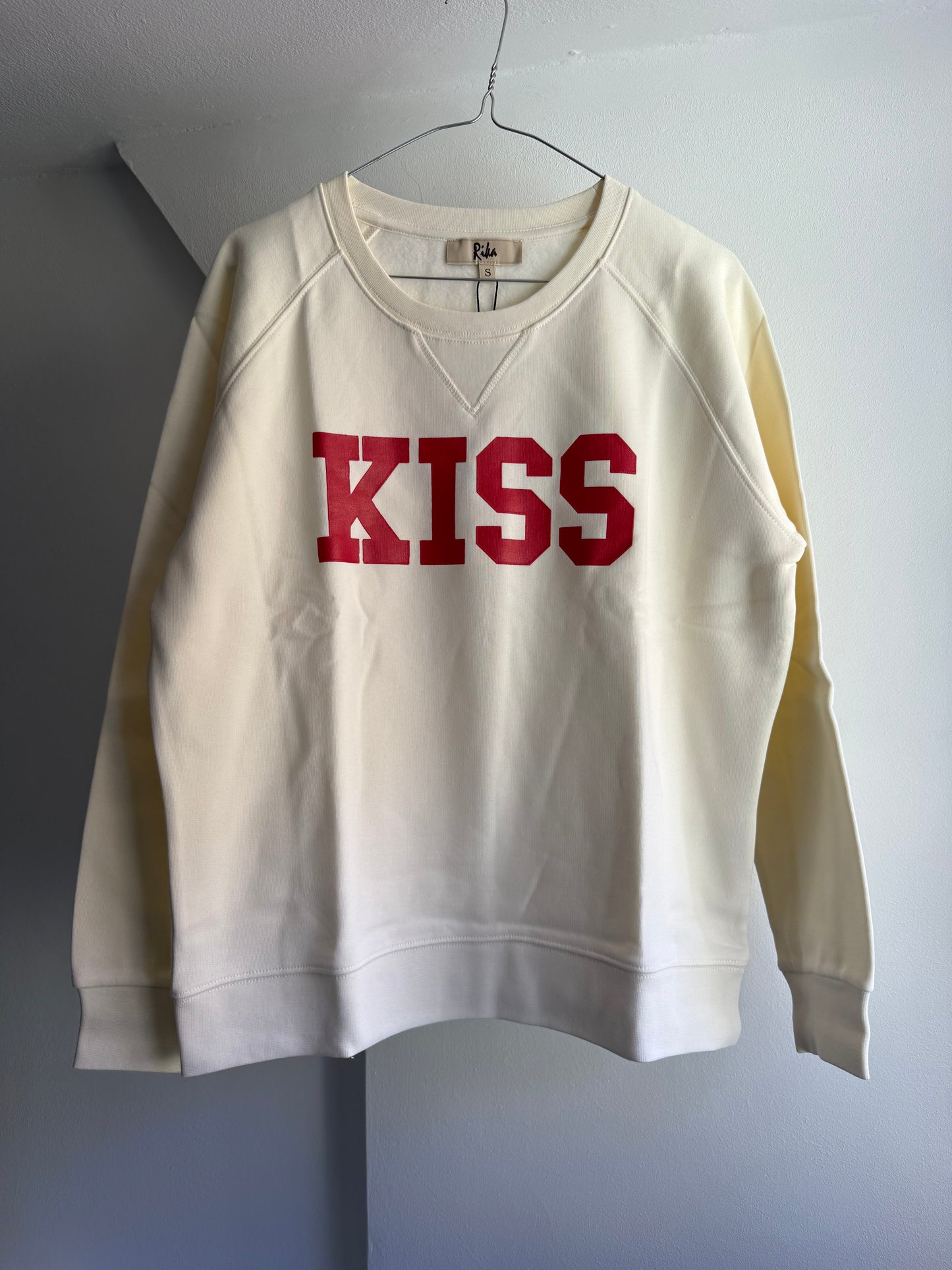 RIKA “Kiss” Sweatshirt