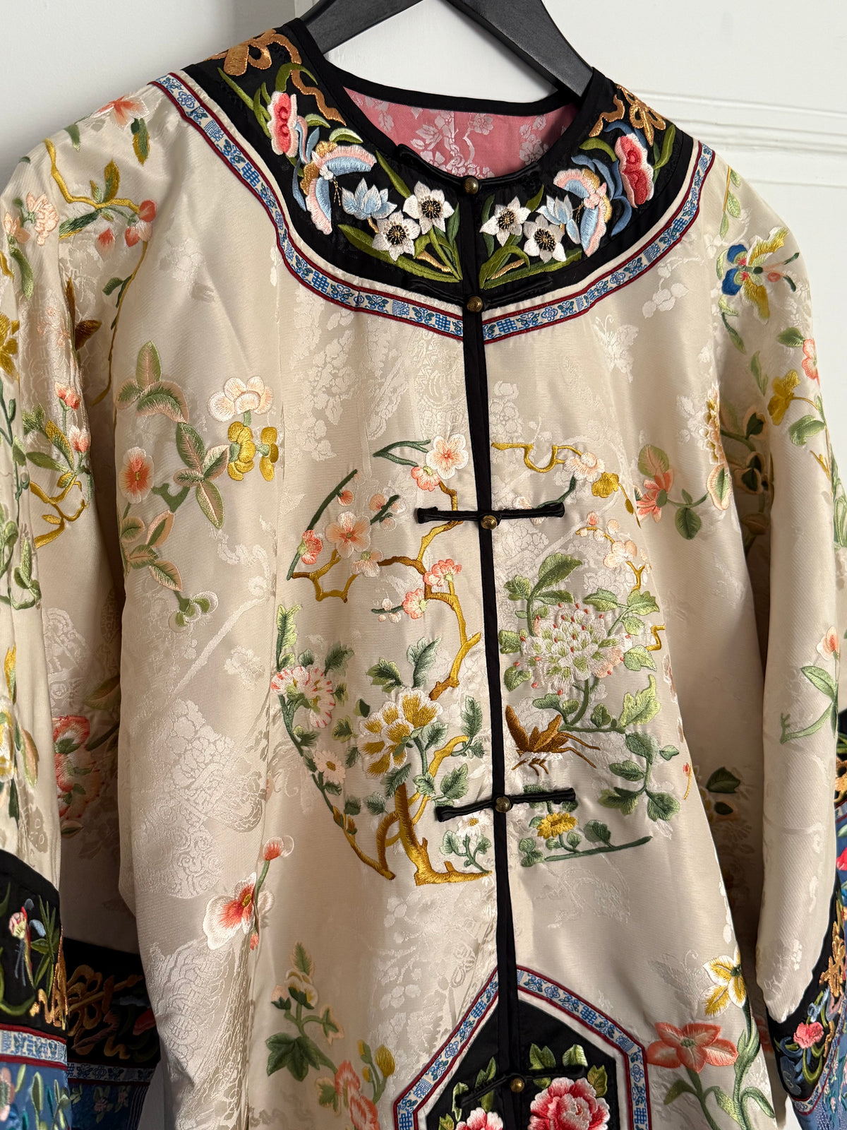 FANAJIN Heavy Embroidered Silk Robe