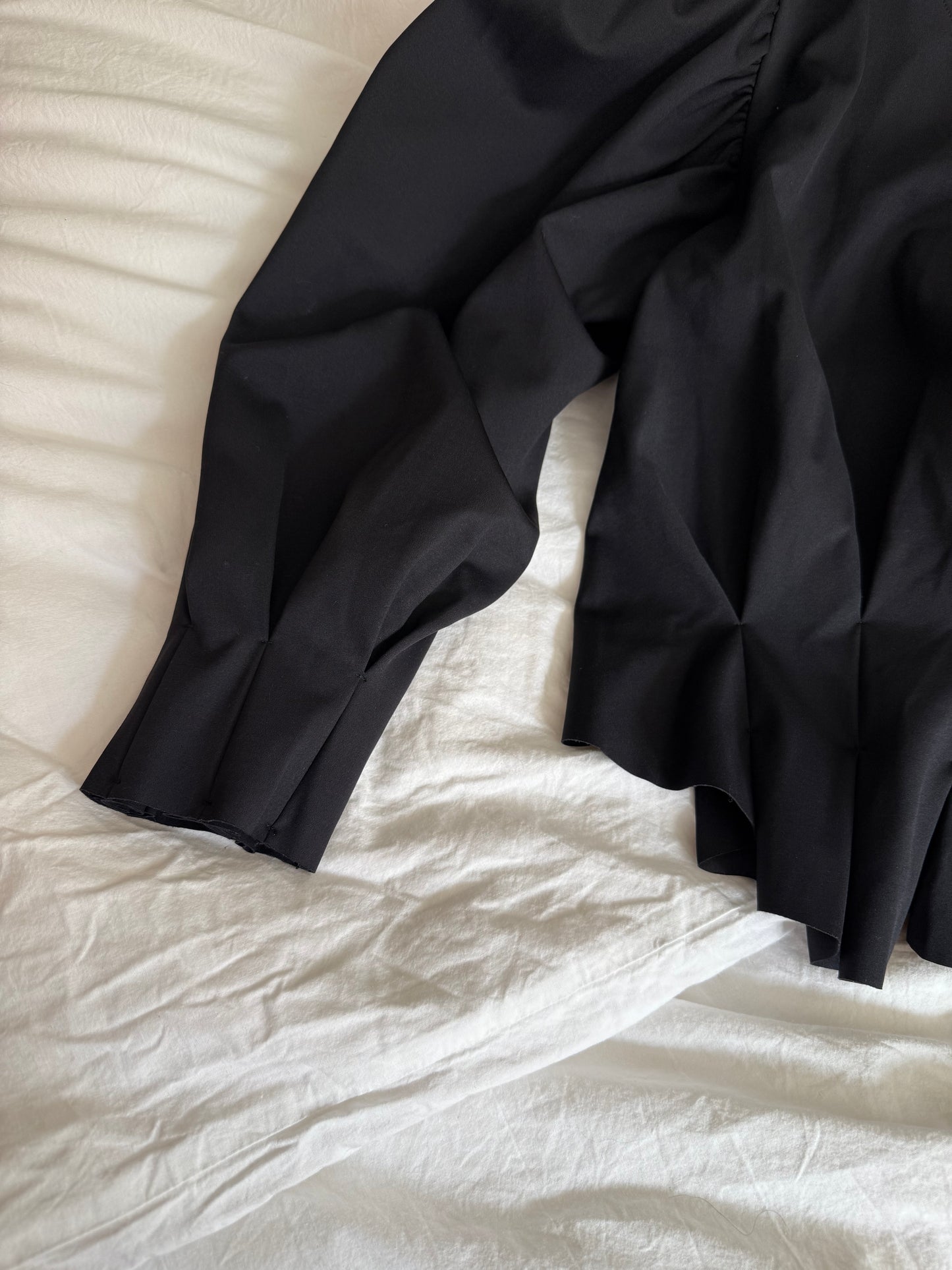 Maygel Coronel Black Top with Open Back