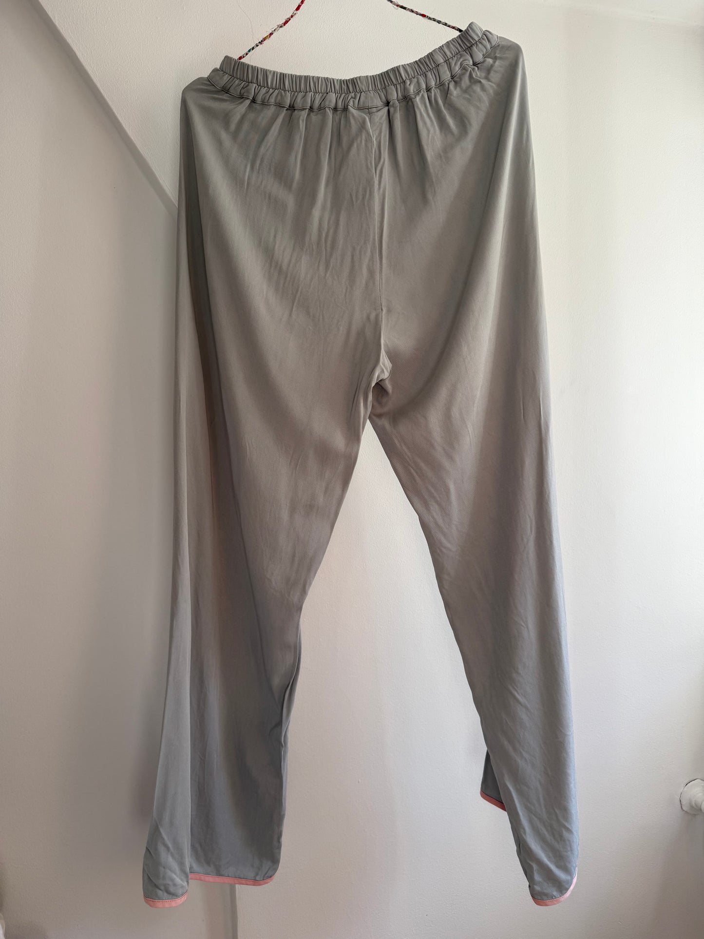 Sleeper Frog Closure Slit Lounge Set