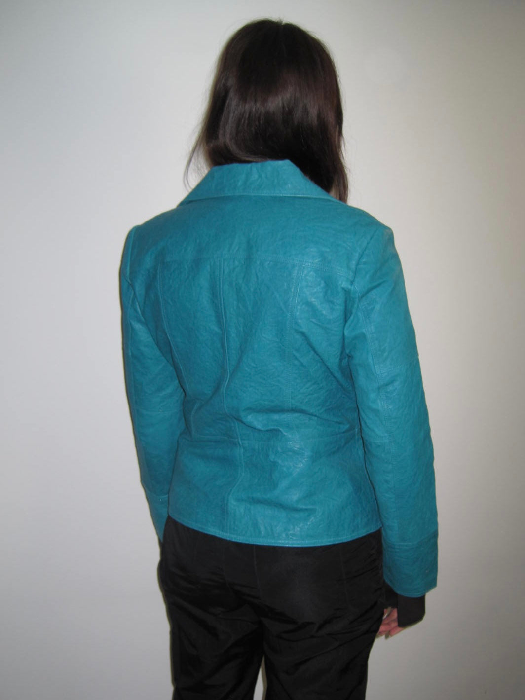 Vintage Turquoise Leather Jacket with Structured Fit and Utility Pockets