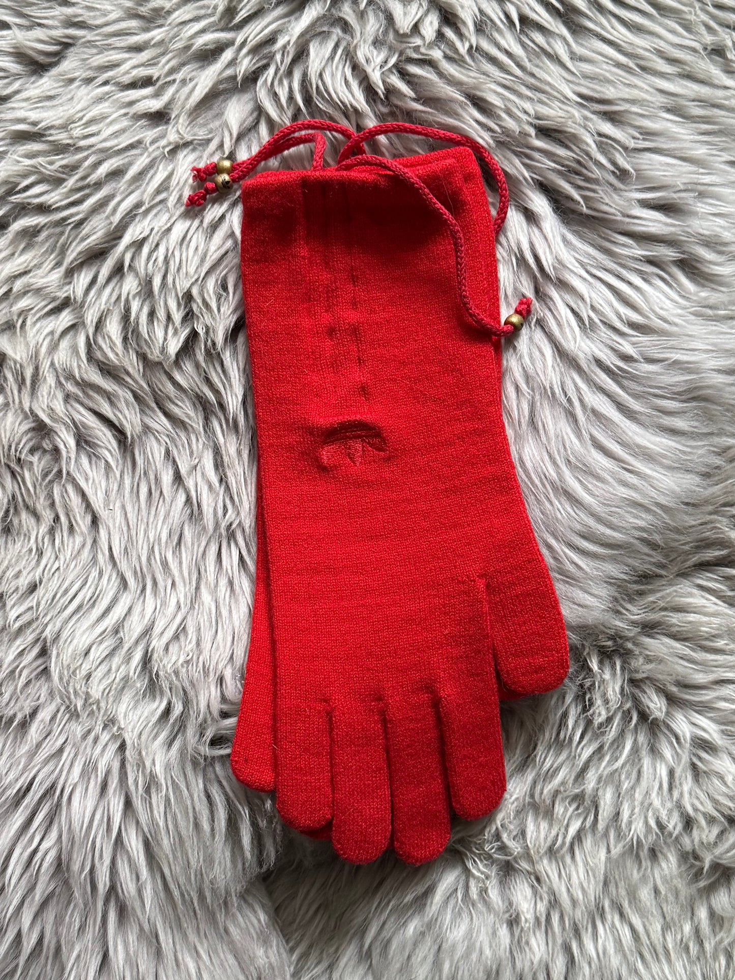 Retro Adidas Red Knitted Gloves with Embroidered Logo