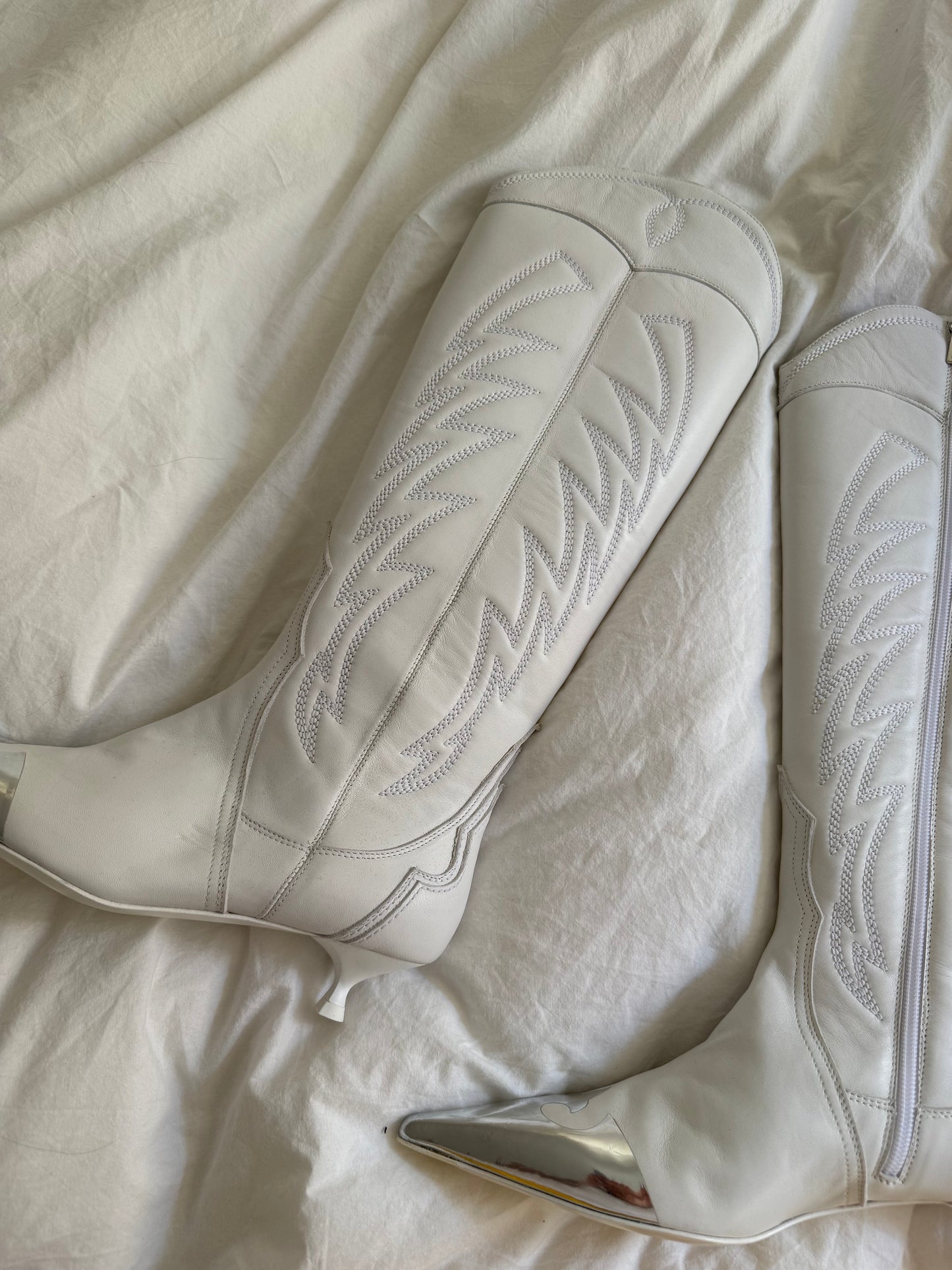 AGL Kristen Mcmenamy White Leather Cowboy Boots