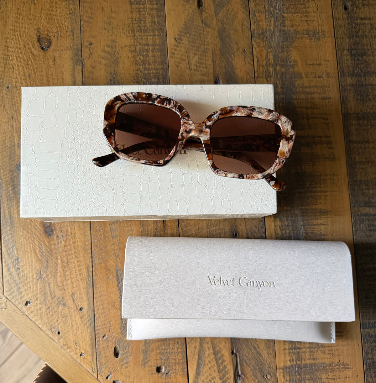 Velvet Canyon 'Motel Musa' Sunglasses