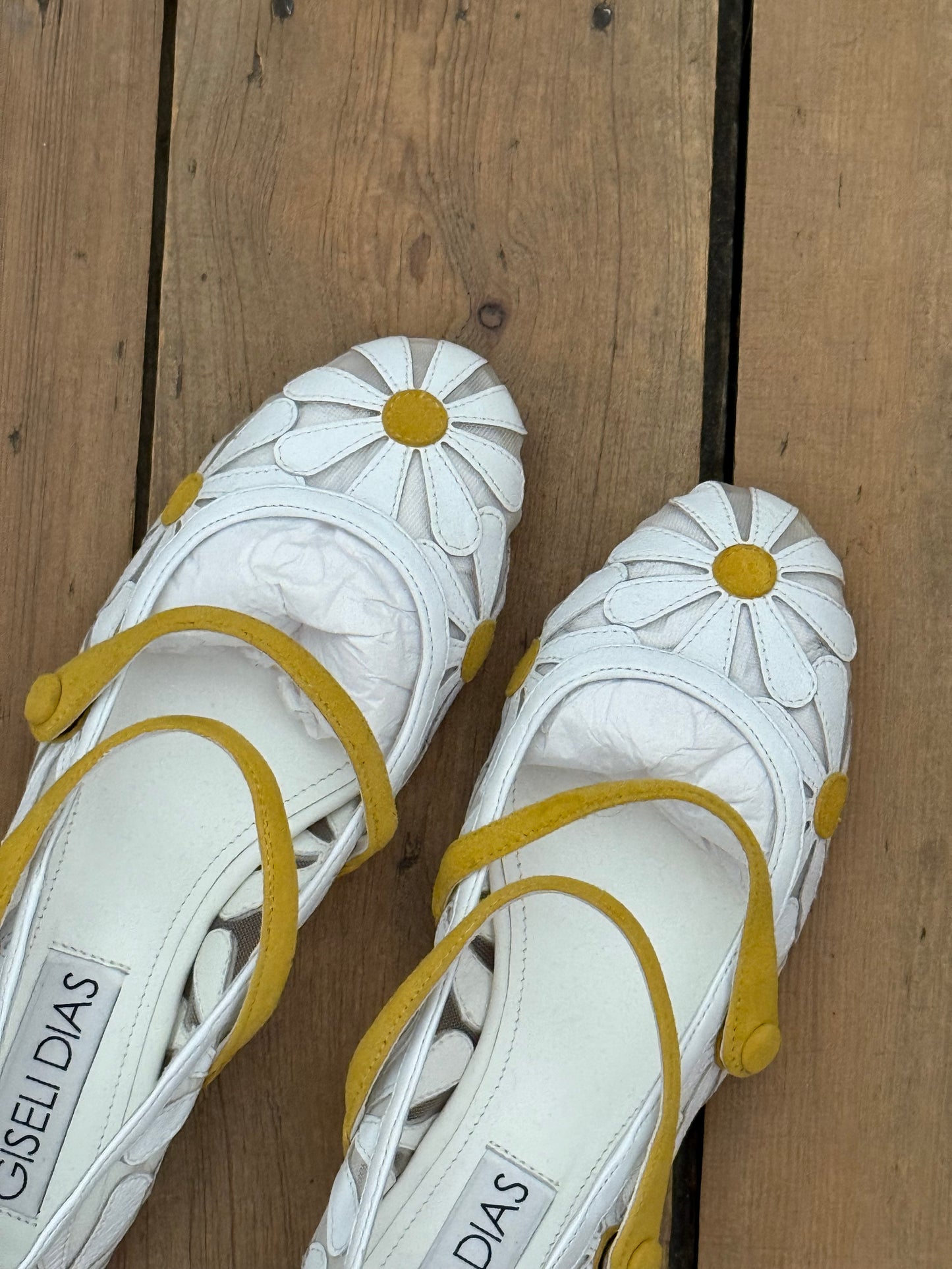 Gisel Dias Leather Daisy Ballet Flats