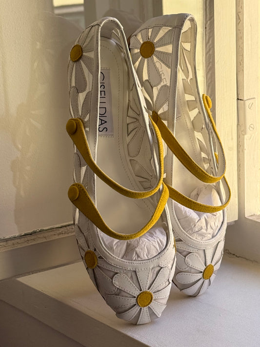 Gisel Dias Leather Daisy Ballet Flats