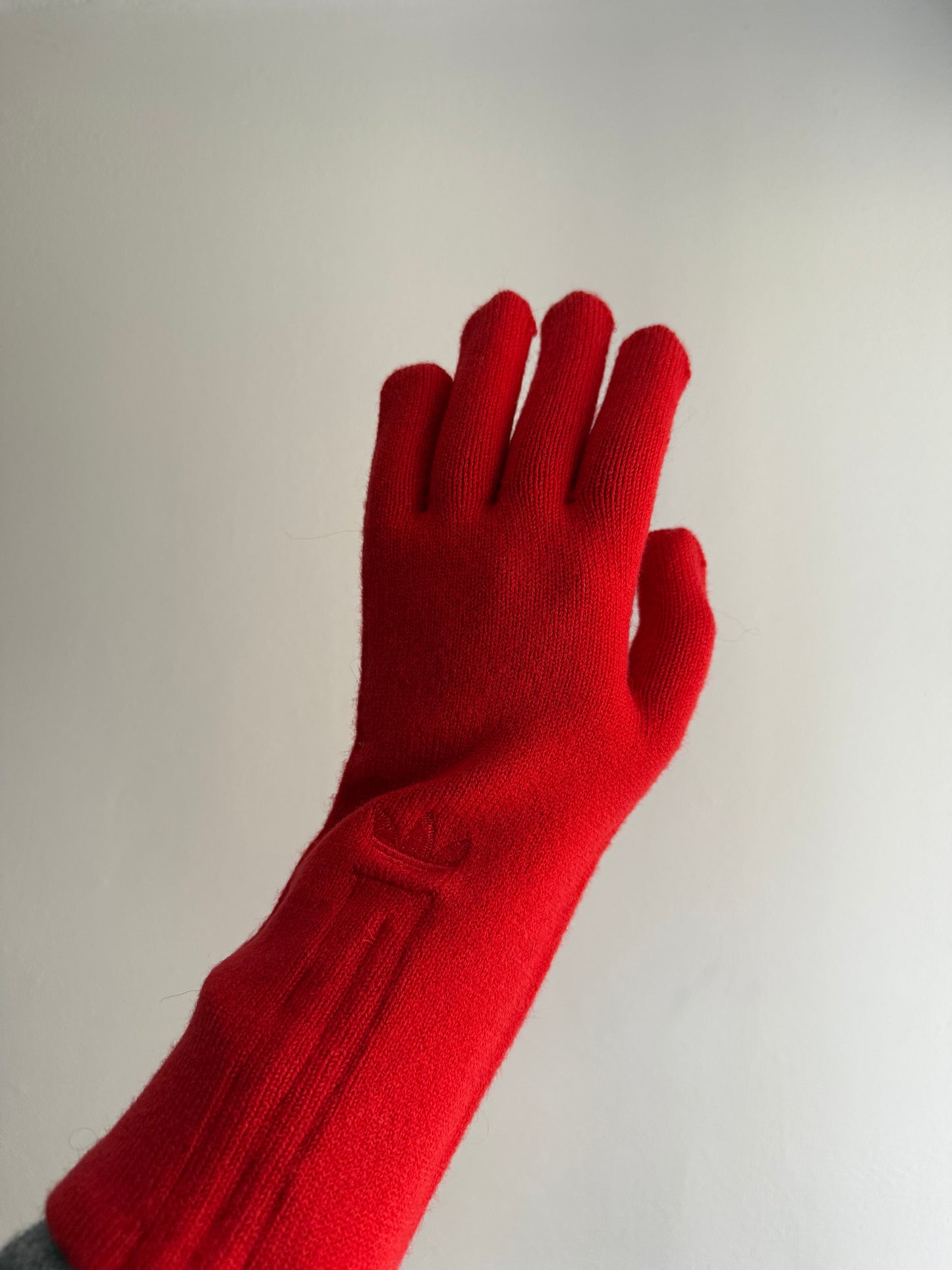 Retro Adidas Red Knitted Gloves with Embroidered Logo