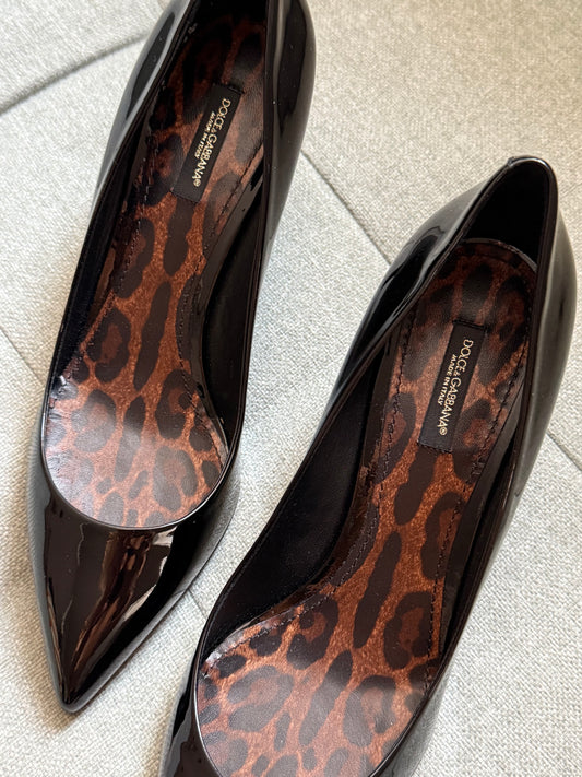 Dolce & Gabbana Black Heels with Leo Pattern
