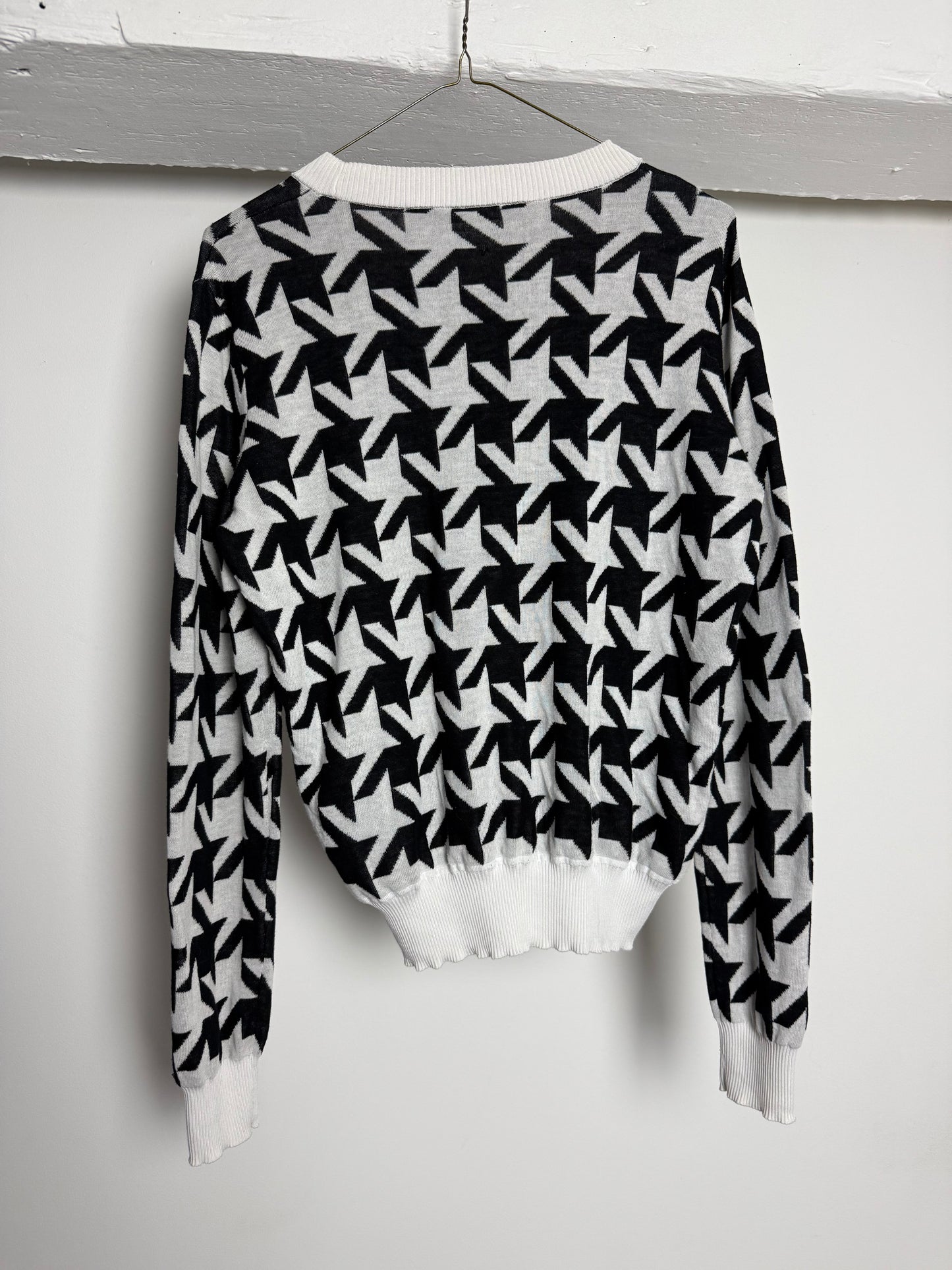 Vintage Sportmax Code Black and White Patterned Knit With Cropped Silhouette and Graphic Print
