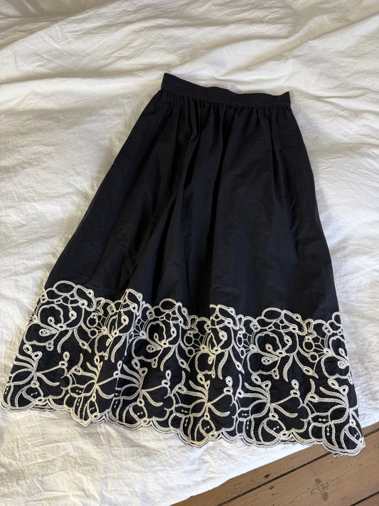 Hofmann Copenhagen Maxi Skirt with Flower Embroidery and Pockets