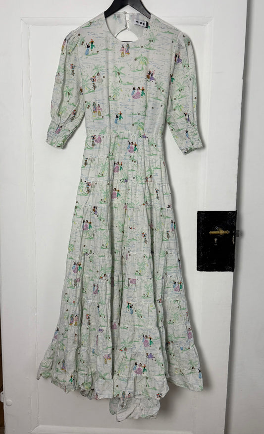 Rixo Maxi Dress with Artistic Pattern and a Beautiful Detail in the Back