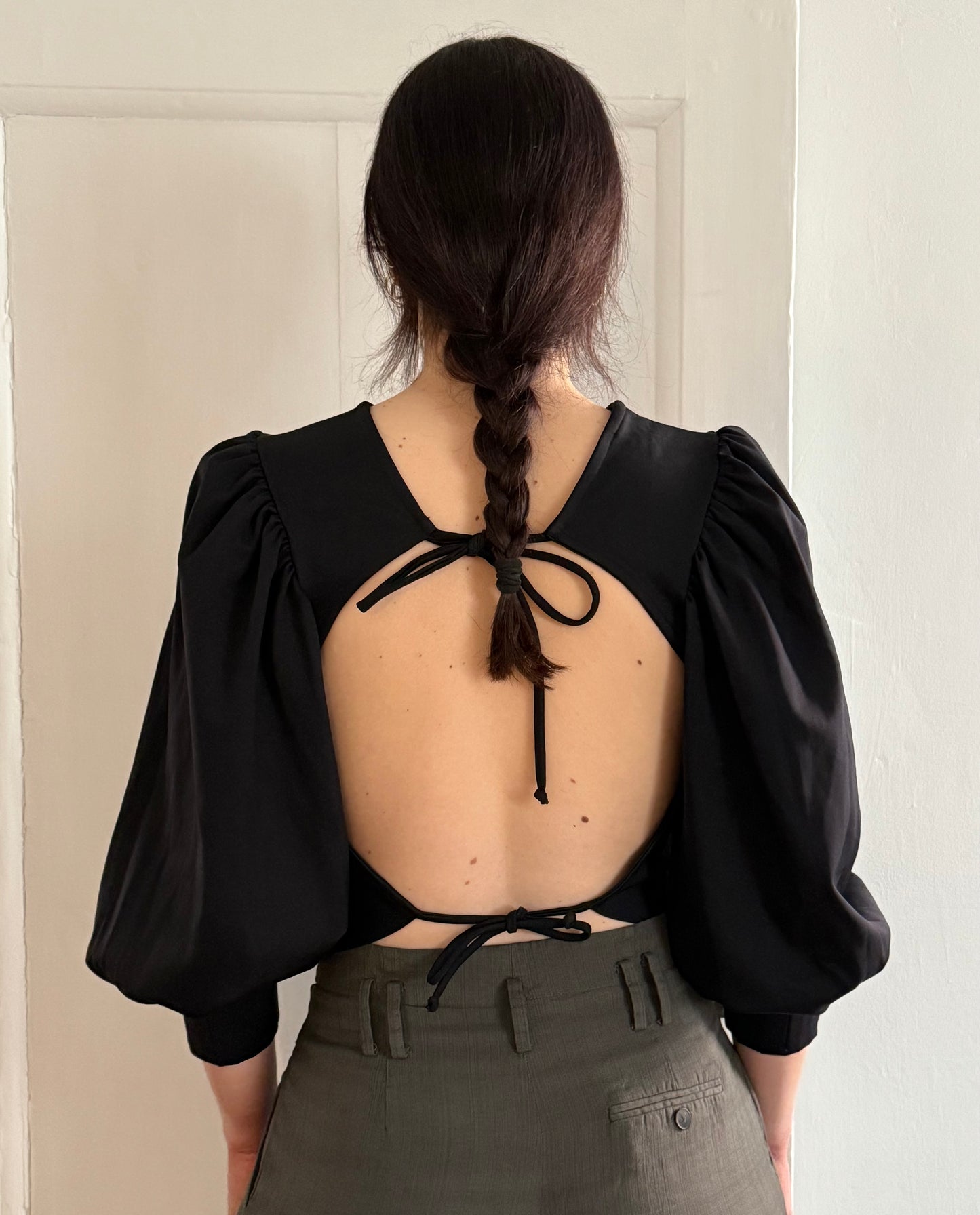 Maygel Coronel Black Top with Open Back