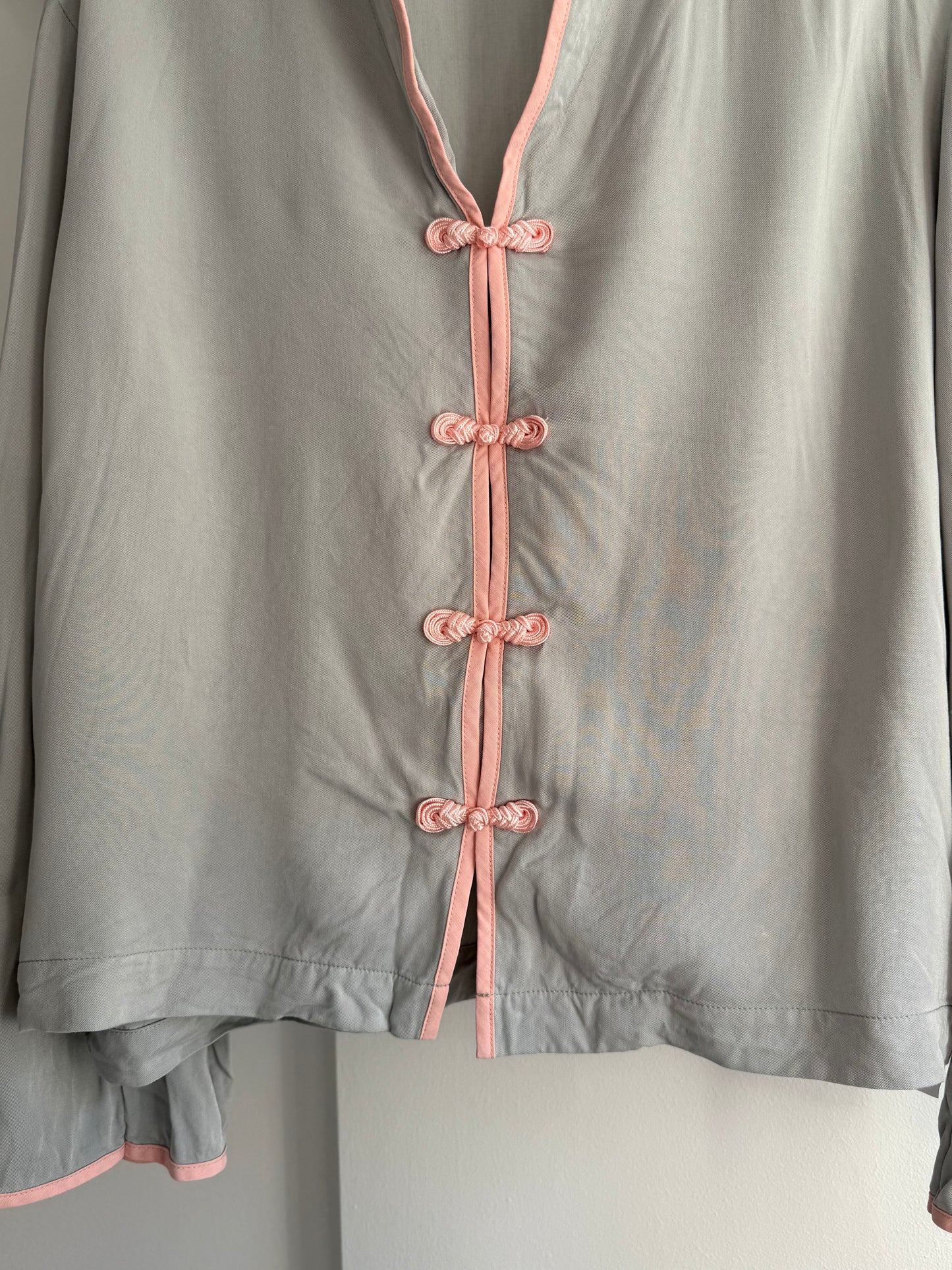 Sleeper Frog Closure Slit Lounge Set