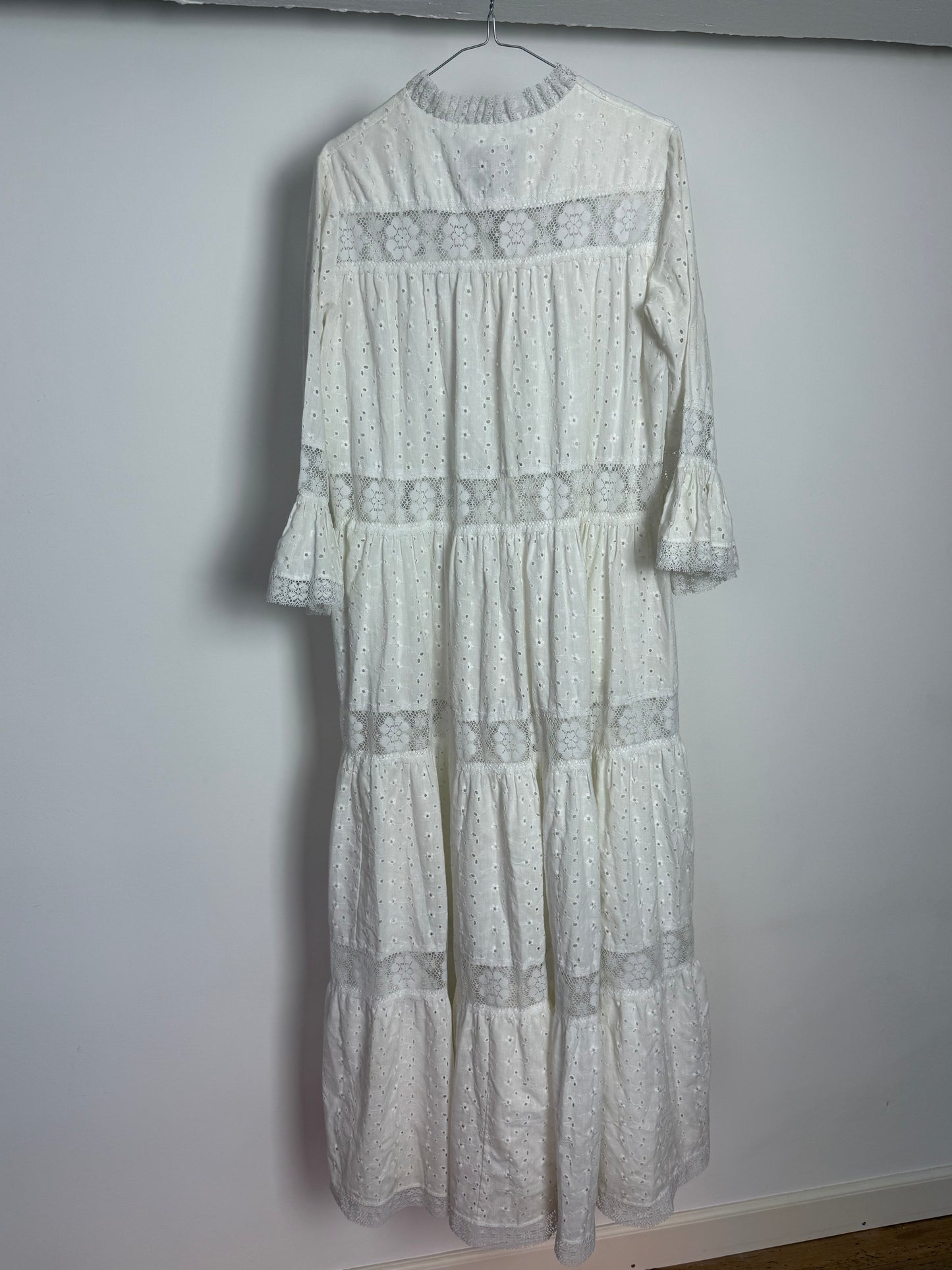 Vintage White Broderie Anglaise Maxi Dress