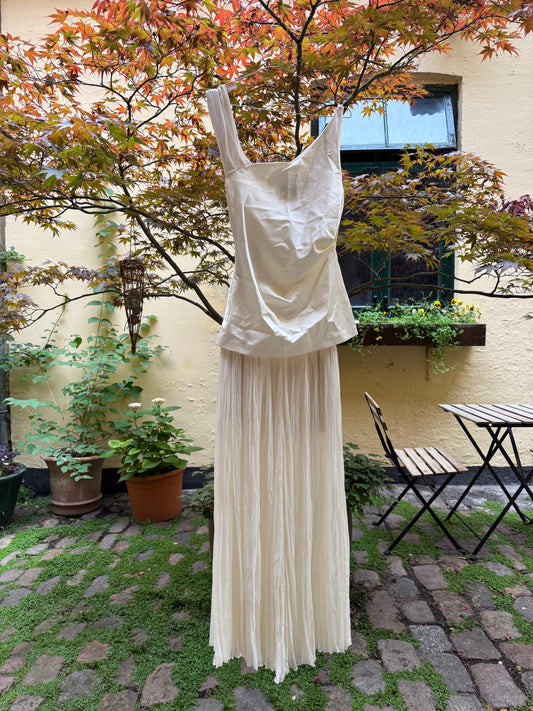 Vera Wang x Fabrique Ivory Pleated Maxi Dress