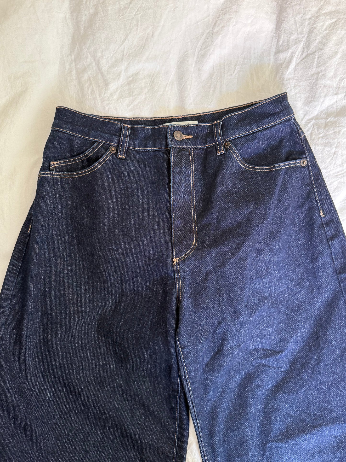 Rolla’s Barrel Curved Leg Denim Jeans