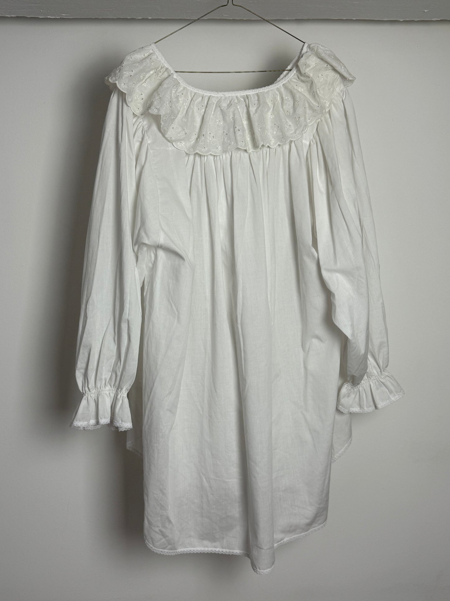 Romantic Vintage White Cotton Smock Dress with Broderie Anglaise Collar and Satin Ribbon Tie