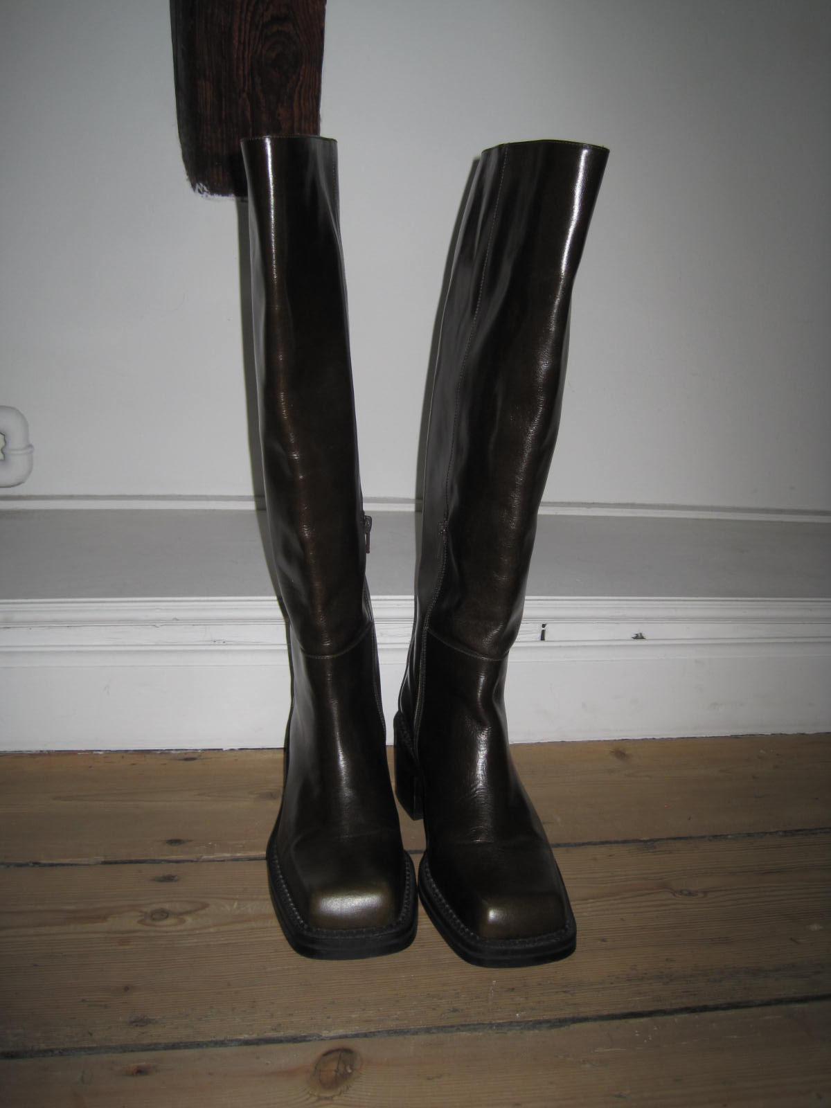 Rabens Saloner Knee High Leather Boots