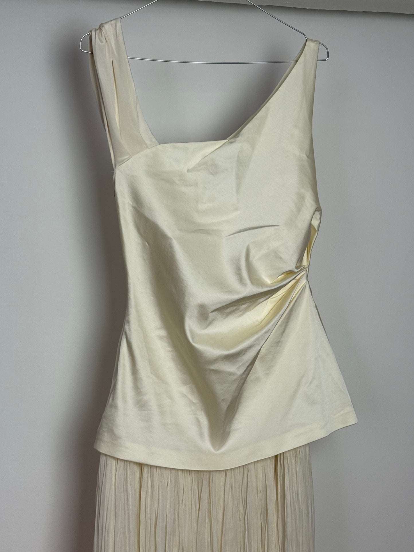 Vera Wang x Fabrique Ivory Pleated Maxi Dress