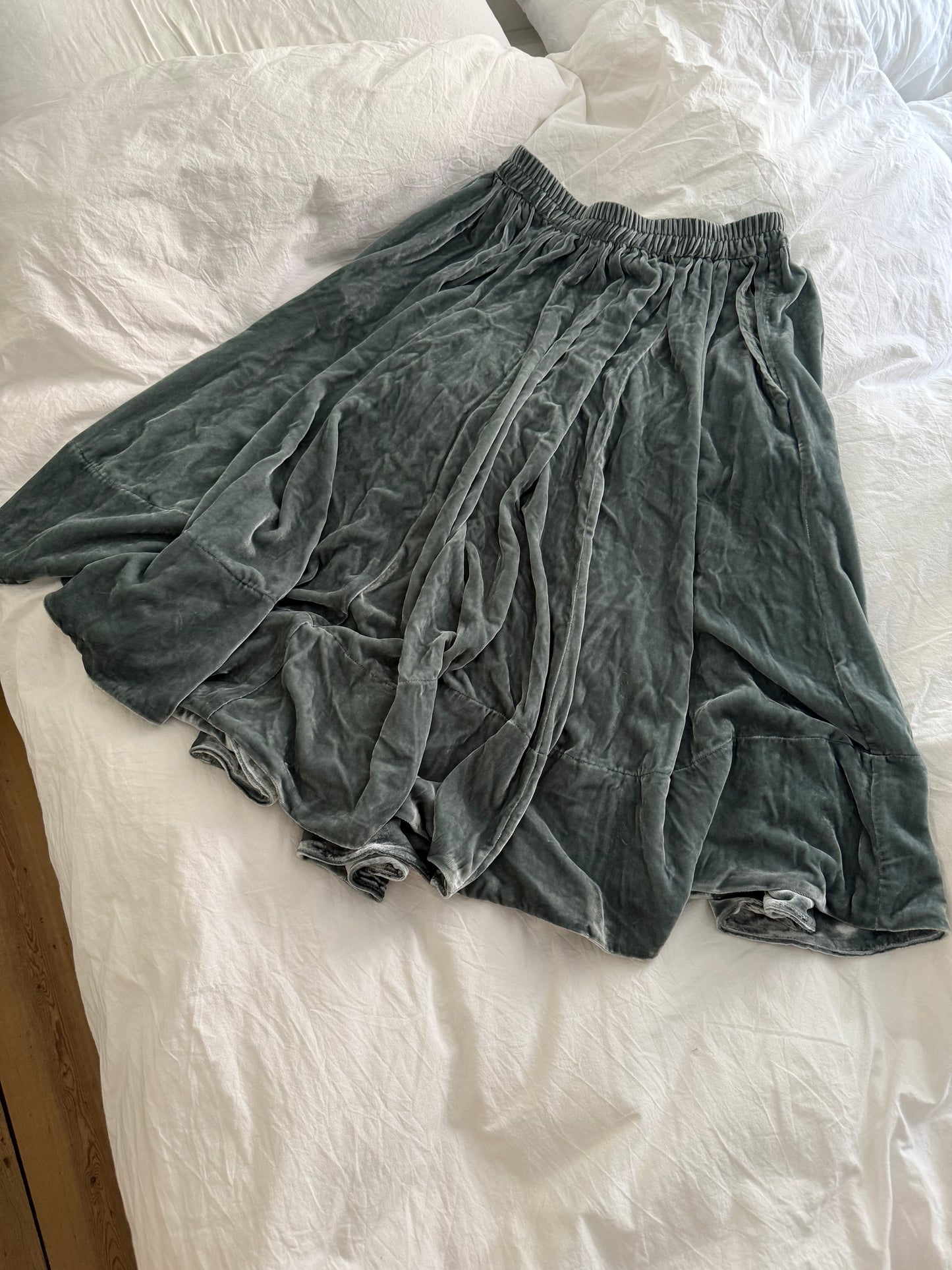 Caro Editions Velvet Skirt