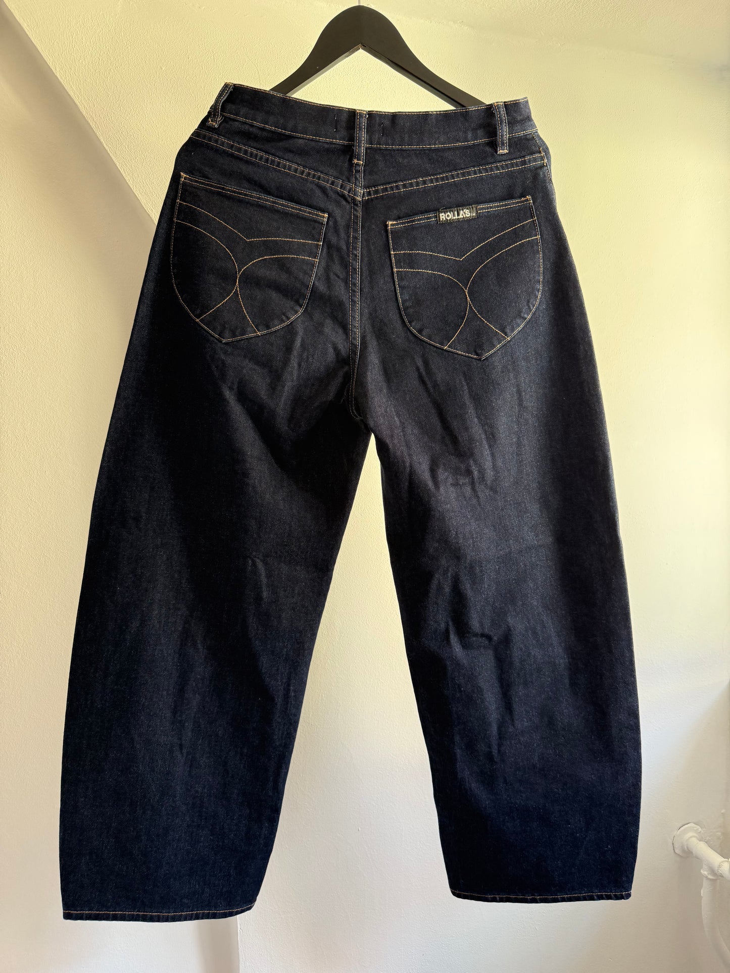 Rolla’s Barrel Curved Leg Denim Jeans