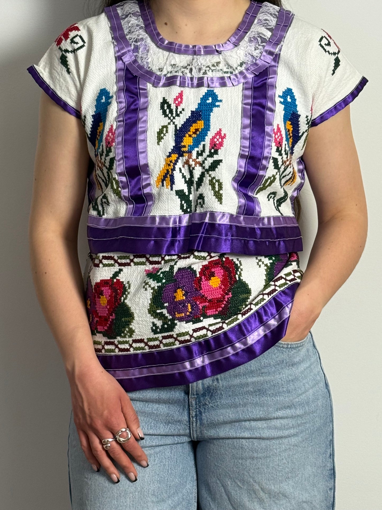 Las Ninãs Folk Embroidered Top With Bird Motif and Purple Satin Trim