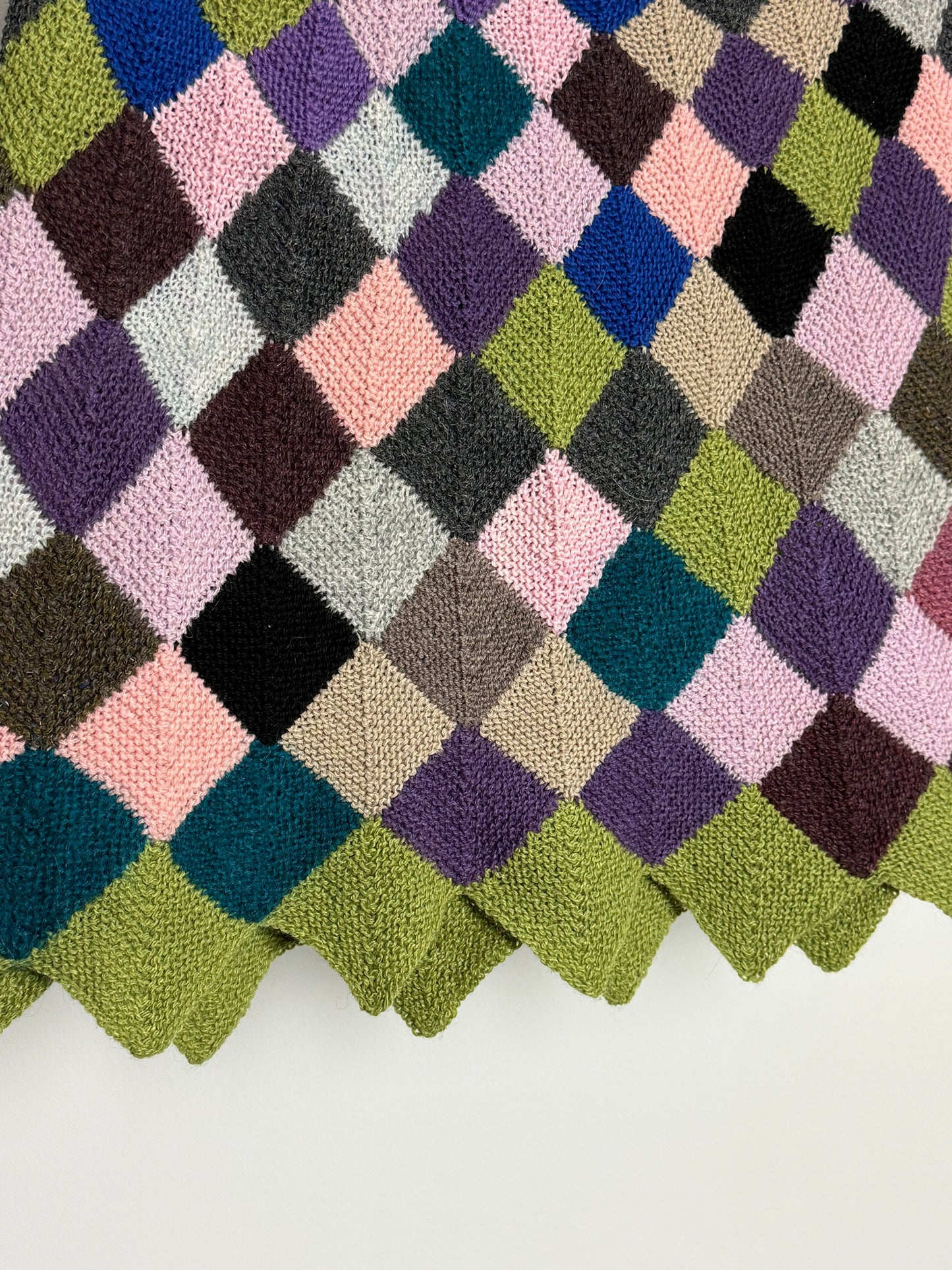 Multicolor Diamond Pattern Hand Knitted Skirt with Scalloped Hem and Textured Finish