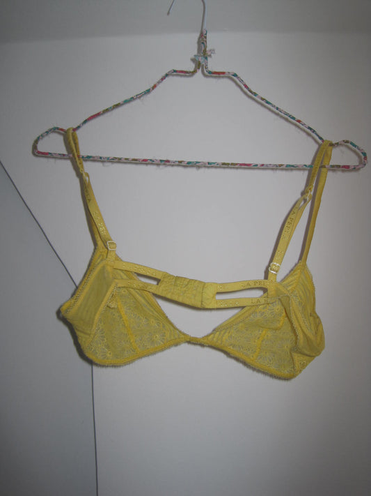Vintage La Perla Yellow Lace Soft Bra