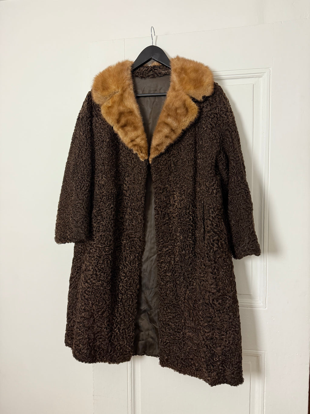 1950s Vintage Fur Coat in Deep Brown with Soft Contrast Collar