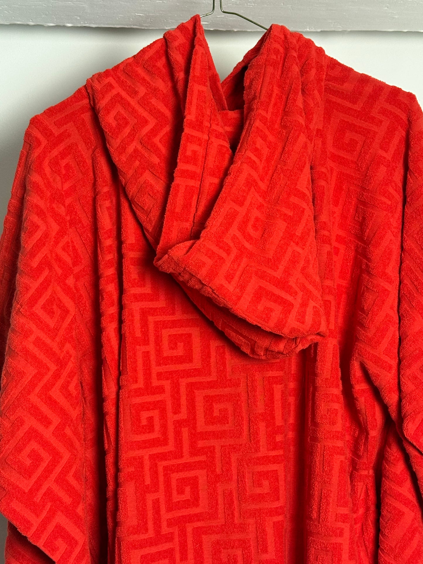 Gianni Bini x DANNIJO Red Textured Hooded Bikini Cover Up with Oversized Fit
