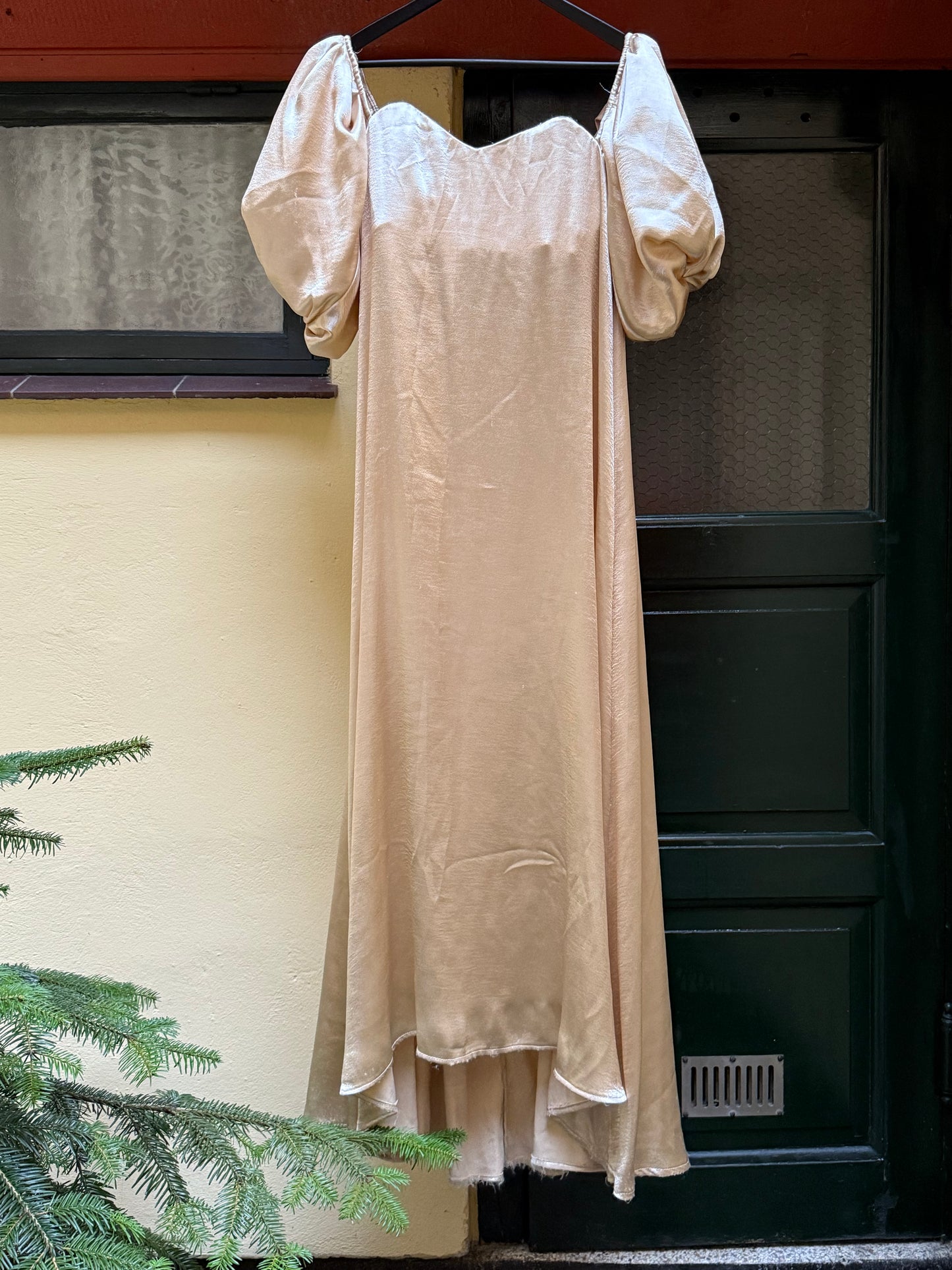 Caroline Constas Palmer Dress in Champagne