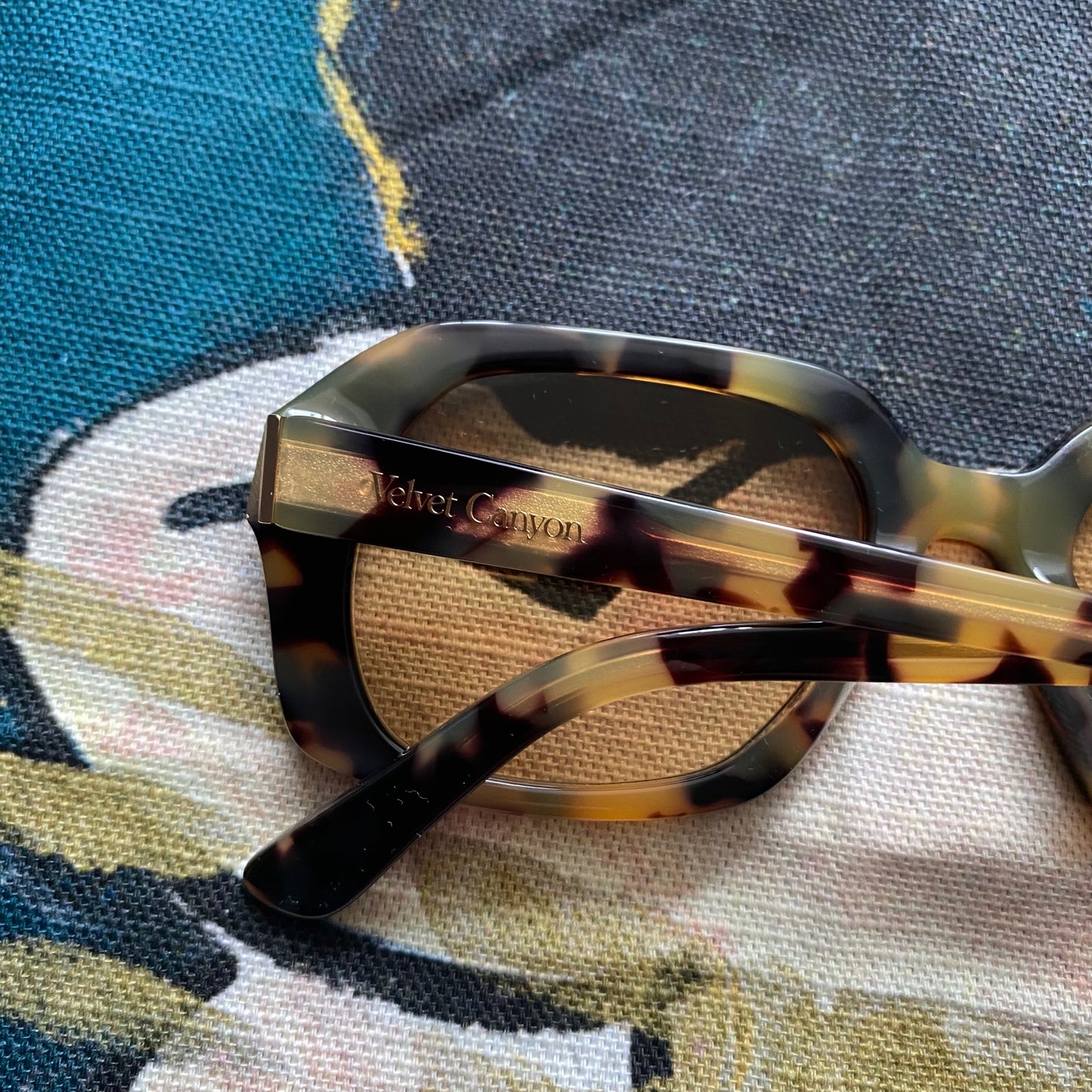 Velvet Canyon "Le Classique" Sunglasses